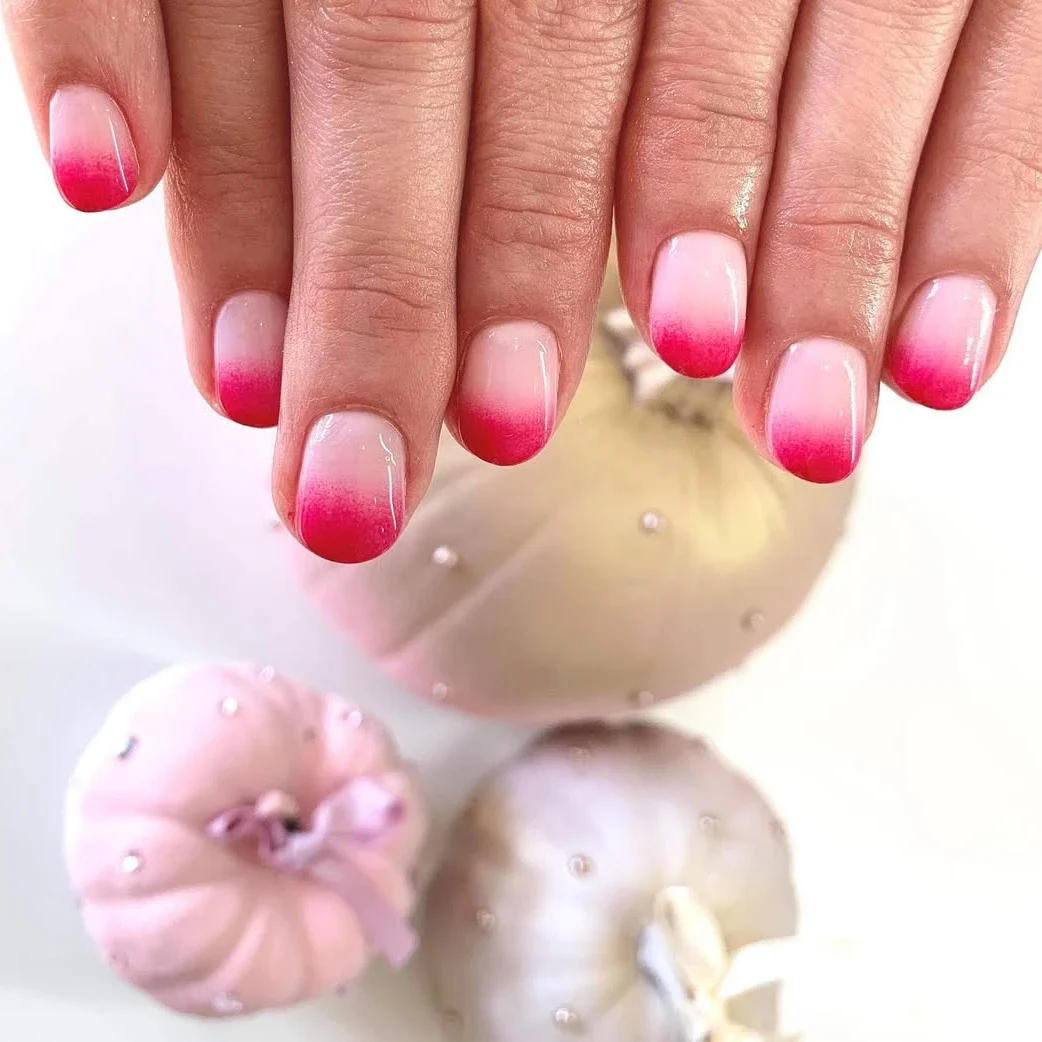 18 Cute and Classy Red and Pink Nail Designs for Every Mood 4 Pink-to-Red Ombre Blend